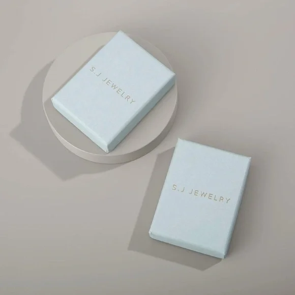 14K GOLD PLATED BIRTHDAY FLOWER NECKLACE- MAY - Picture 5 of 8